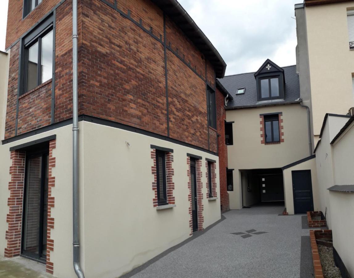 Montluçon Charmes En Ville Le Charme Authentique מראה חיצוני תמונה